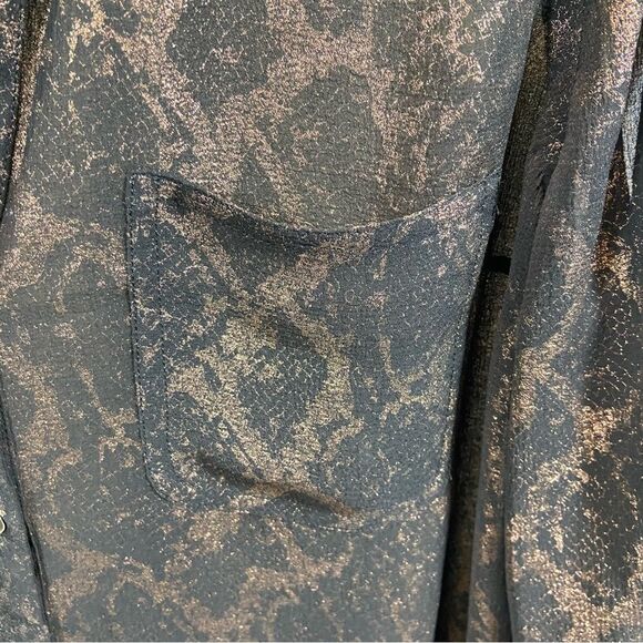 Ladies Rock & Republic brand Sheer Copper and Black Snakeprint Blouse Medium - Picture 8 of 13